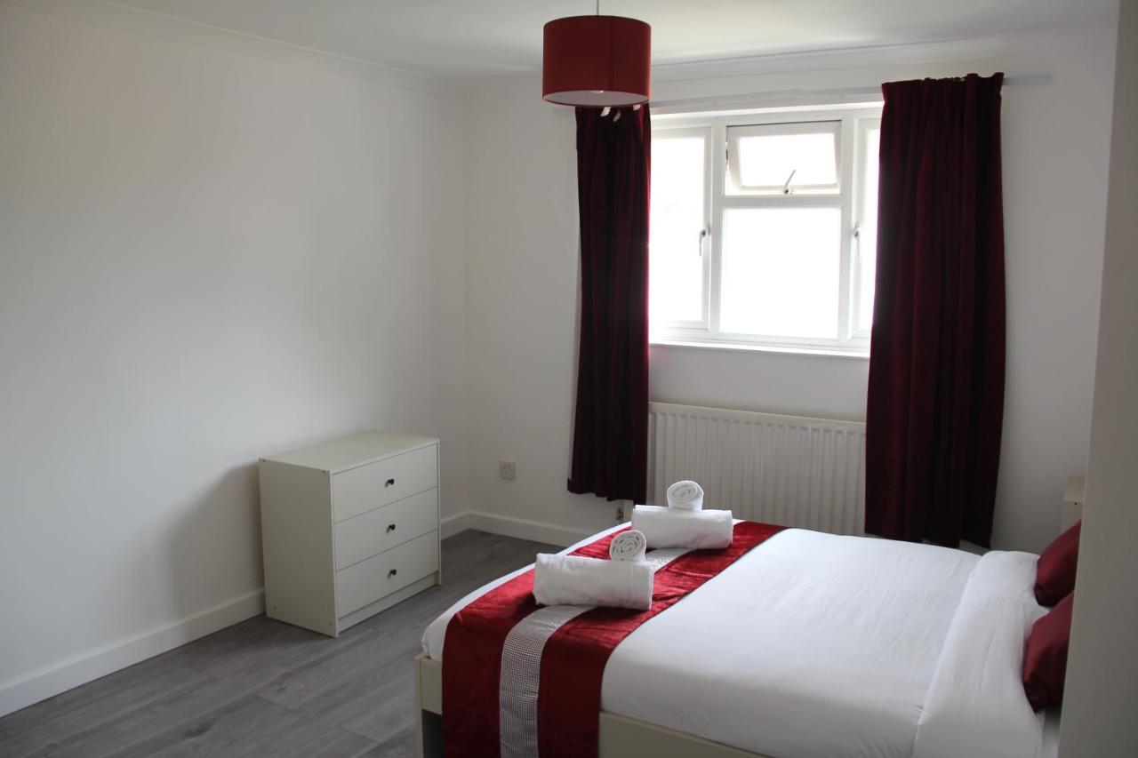Вилла Coolfin House-Close To Excel, Contractors, Relocators, Paid Parking Лондон Экстерьер фото